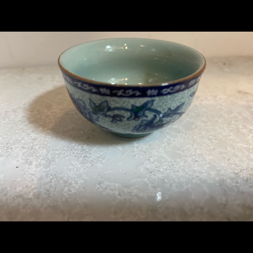 Vintage Miniature tiny bowl chrysanthemum Chinese mark